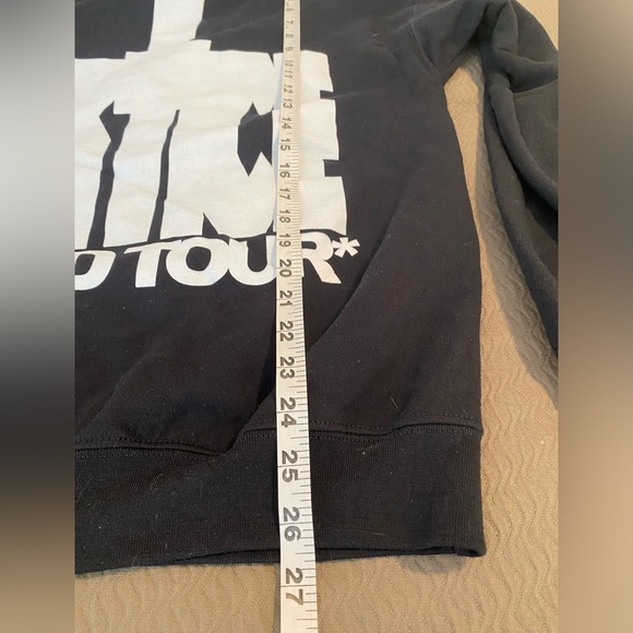 Justin Bieber black Justice tour medium unisex sweatshirt pull over pop icon EUC - Picture 4 of 6